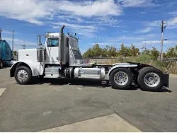 2013 PETERBILT 388