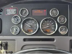 2013 PETERBILT 388