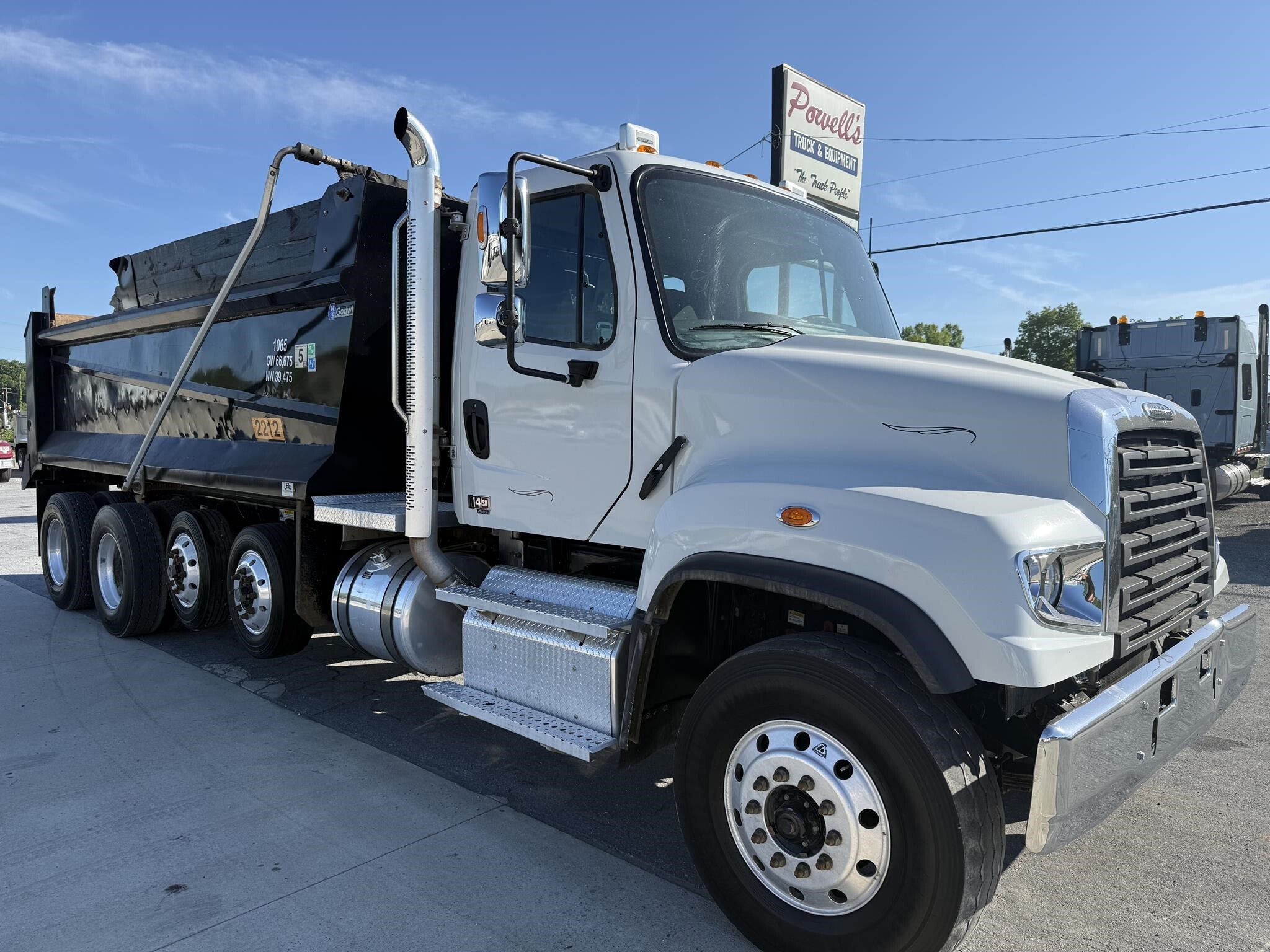 2024 FREIGHTLINER 114 SD in Lynchburg, VA