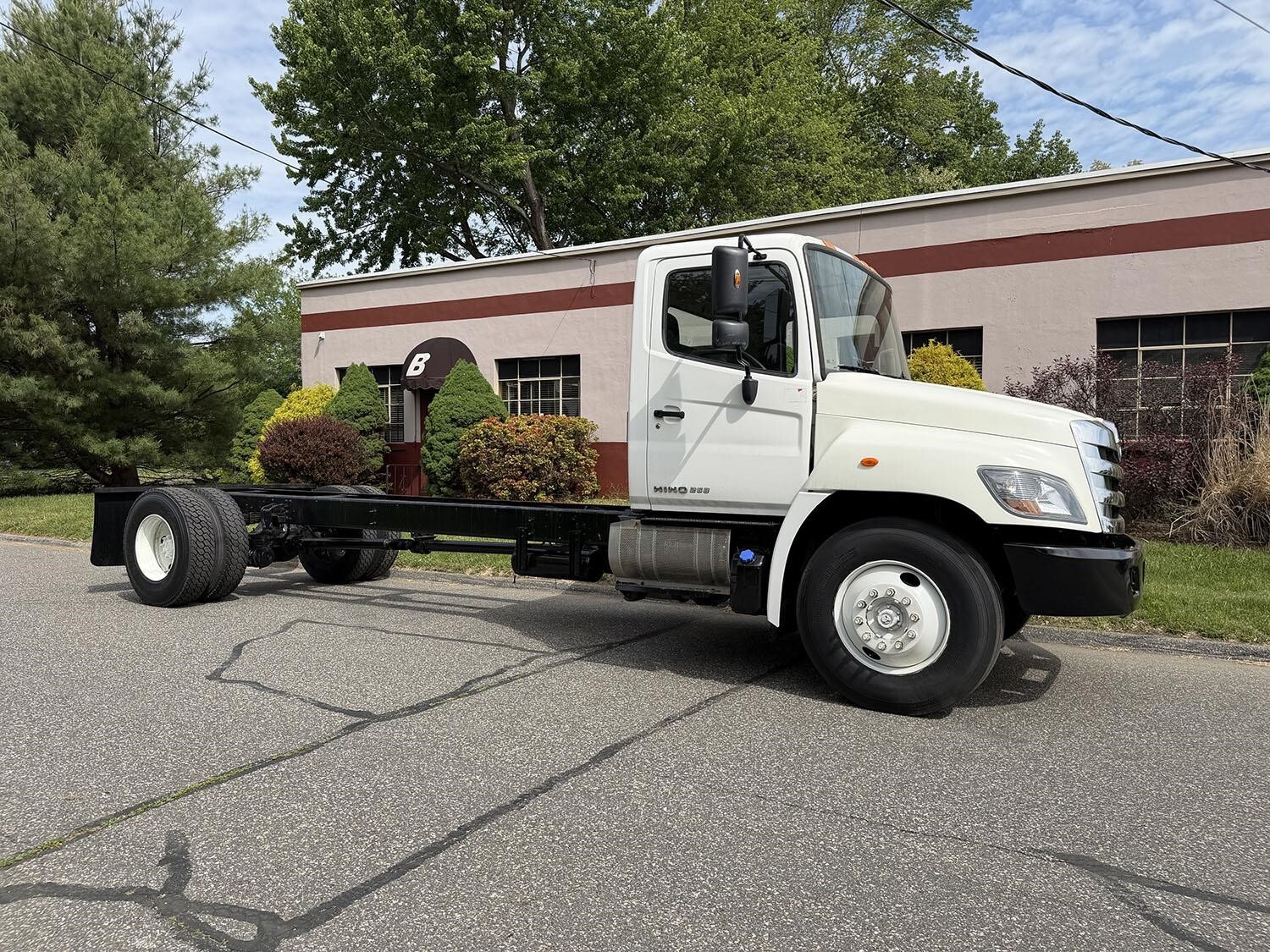 2016 HINO 268 in Chicopee, MA
