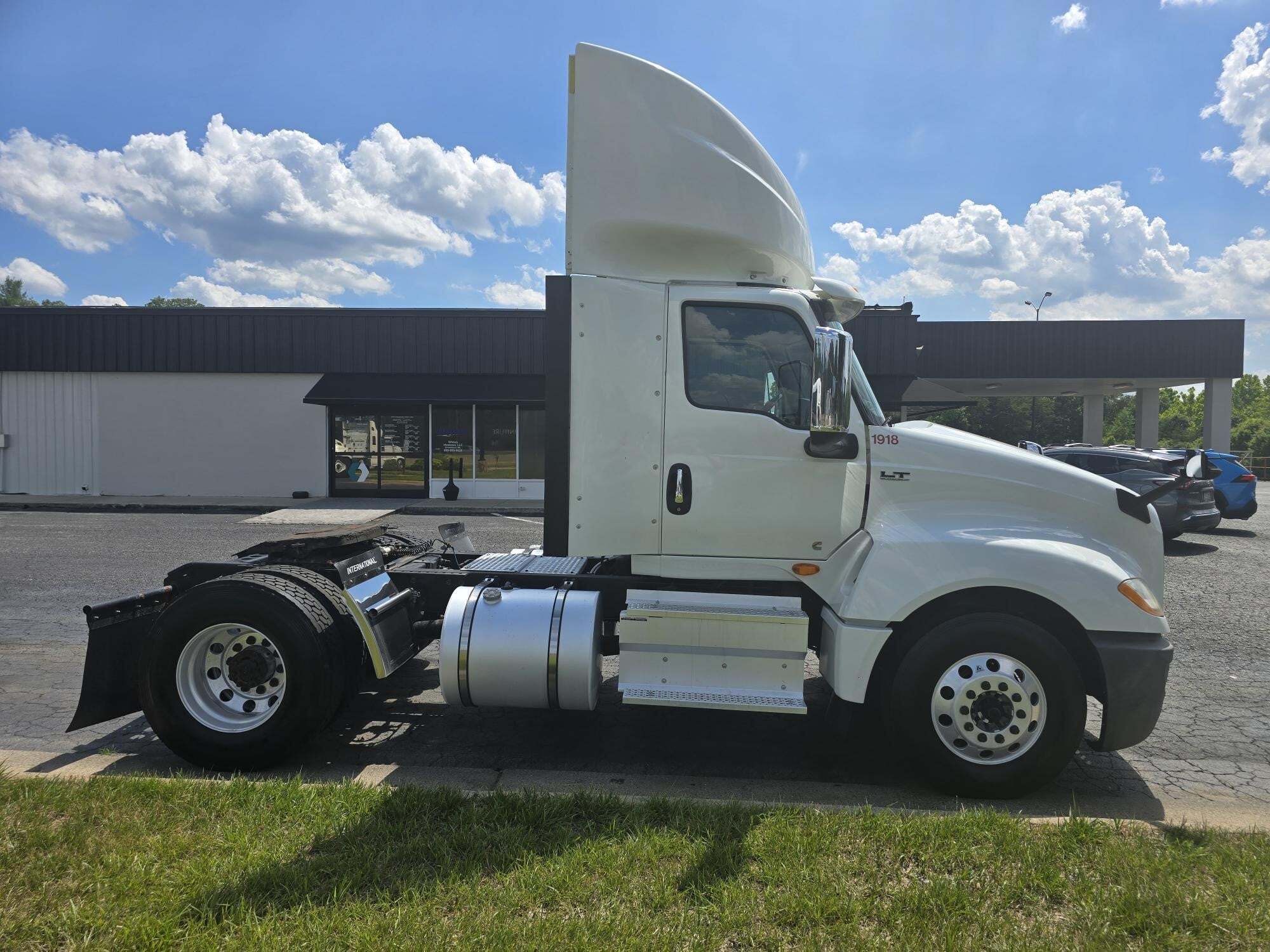 2019 INTERNATIONAL LT in Greensboro, NC