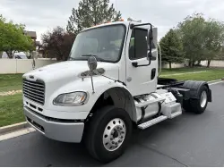 2015 FREIGHTLINER BUSINESS CLASS M2 106