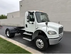 2015 FREIGHTLINER BUSINESS CLASS M2 106