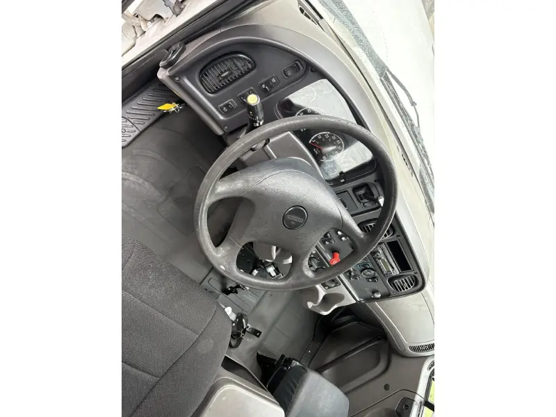 2015 FREIGHTLINER BUSINESS CLASS M2 106