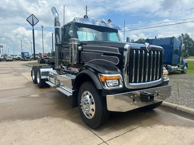 2027 INTERNATIONAL HX in Texarkana, AR