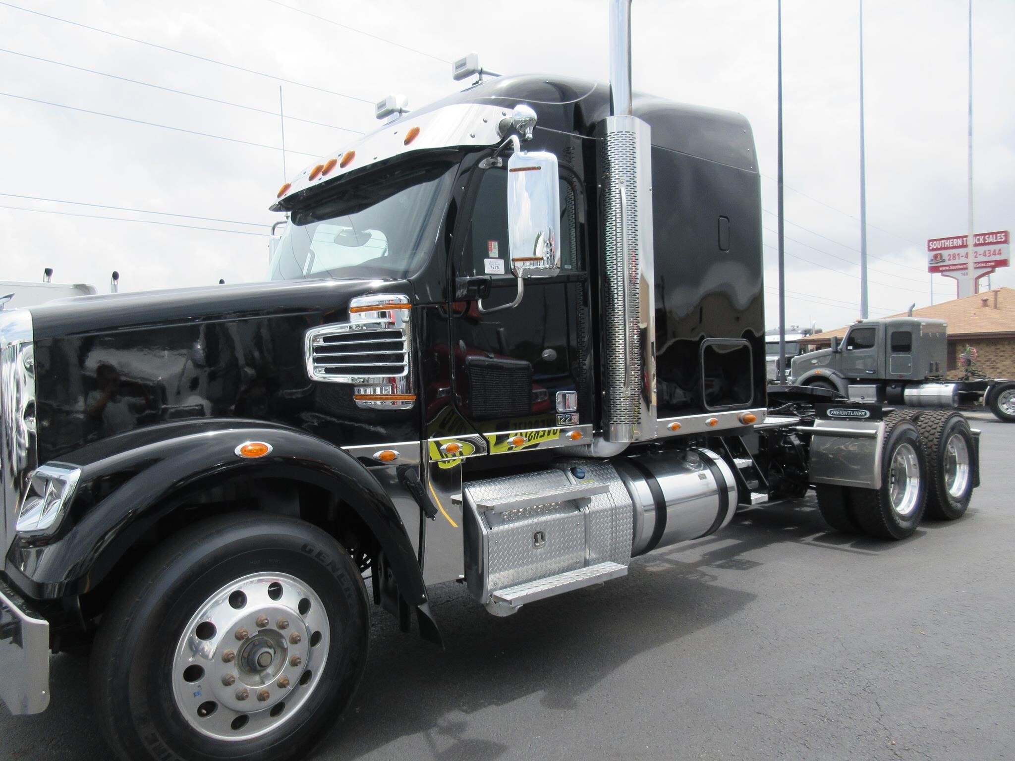 2023 FREIGHTLINER 122 SD in Channelview, TX