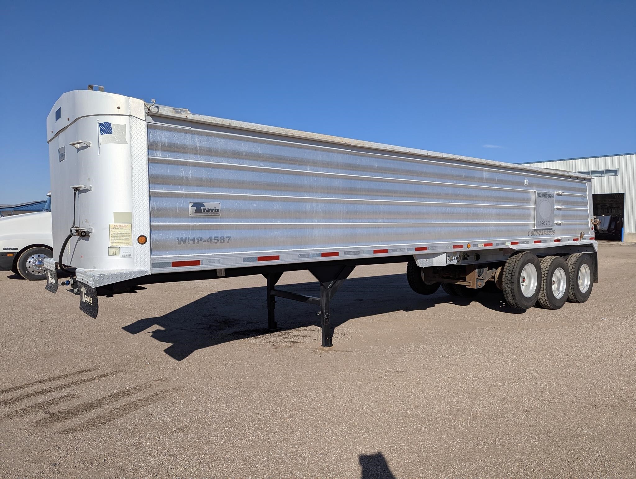 2011 TRAVIS 35FT FRAMELESS ALUMINUM END DUMP in Sawyer, KS