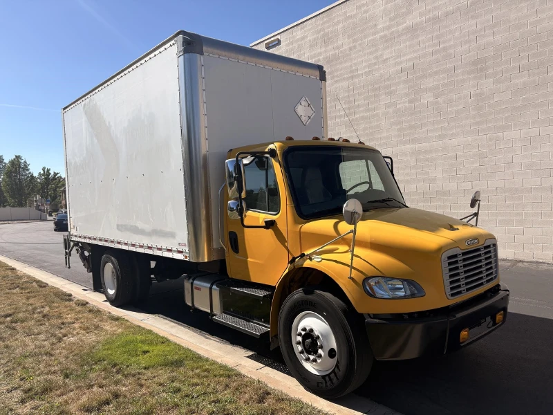 2019 FREIGHTLINER BUSINESS CLASS M2 106