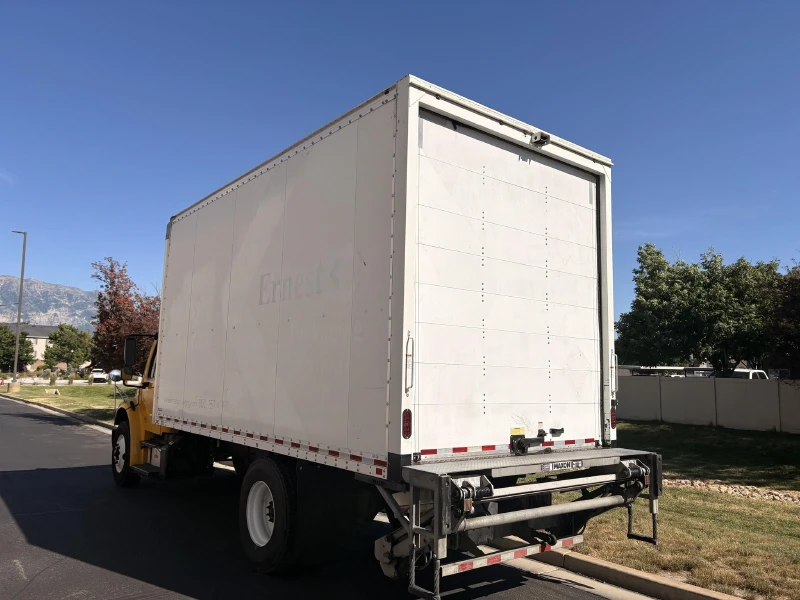 2019 FREIGHTLINER BUSINESS CLASS M2 106