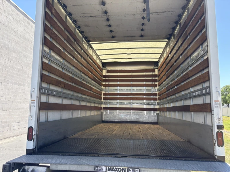 2019 FREIGHTLINER BUSINESS CLASS M2 106