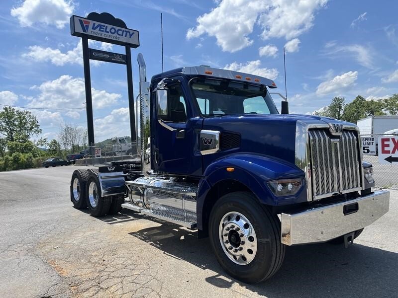 2027 WESTERN STAR 49X in Kingsport, TN