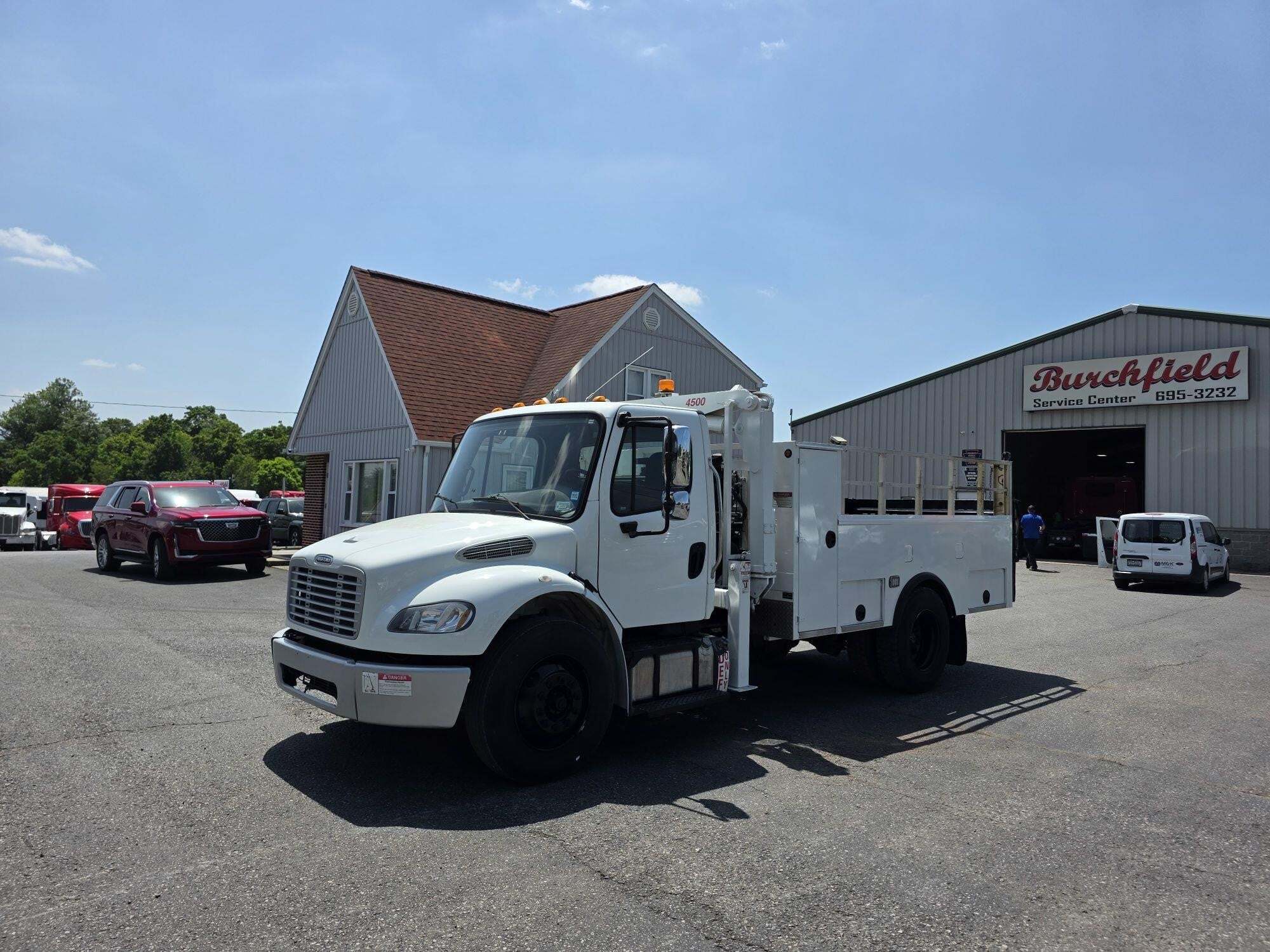 2017 FREIGHTLINER BUSINESS CLASS M2 106 in Duncansville, PA