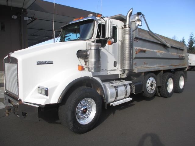 2005 KENWORTH T800 in Sea Tac, WA