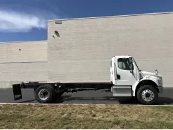 2014 FREIGHTLINER BUSINESS CLASS M2 106
