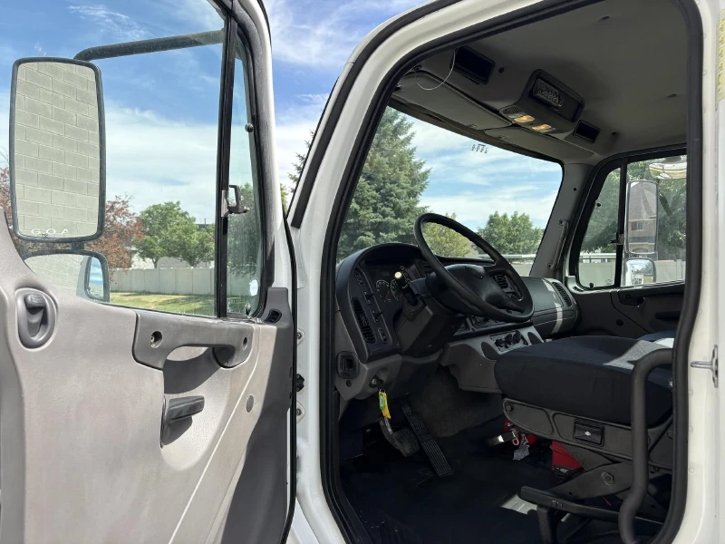 2014 FREIGHTLINER BUSINESS CLASS M2 106