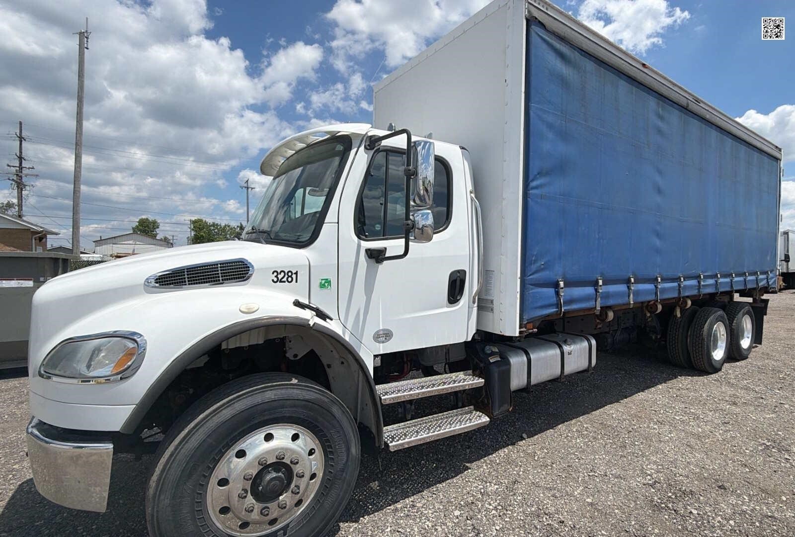 2019 FREIGHTLINER BUSINESS CLASS M2 106 in Columbus, OH