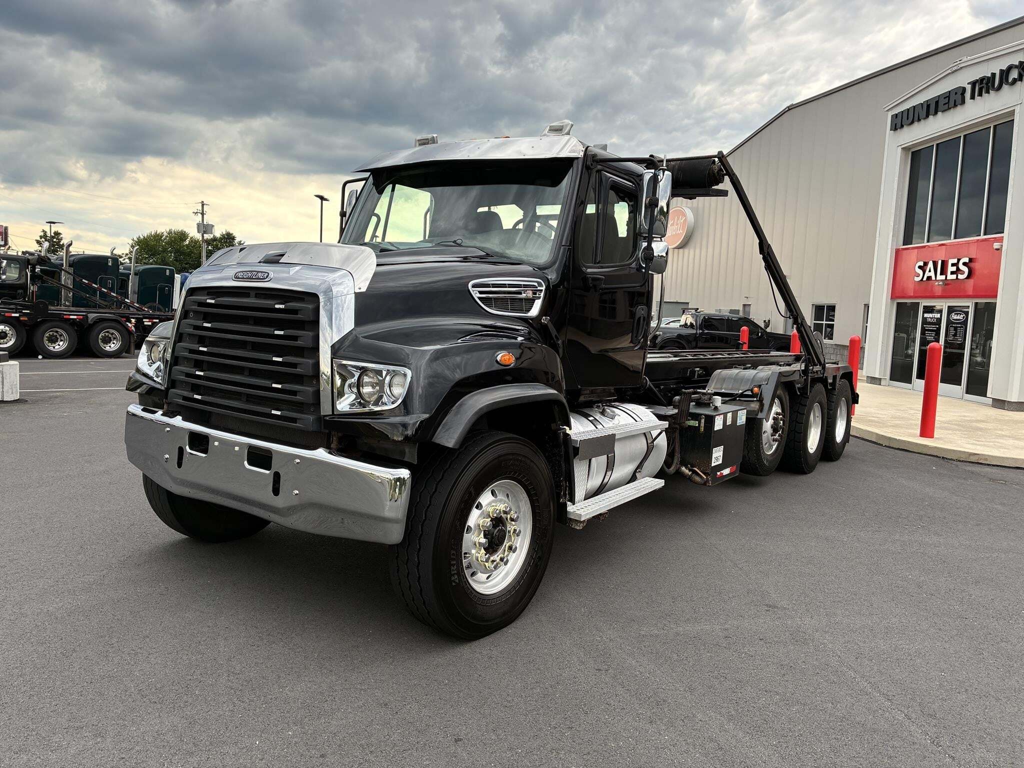 2019 FREIGHTLINER 114 SD in Bartonsville, PA