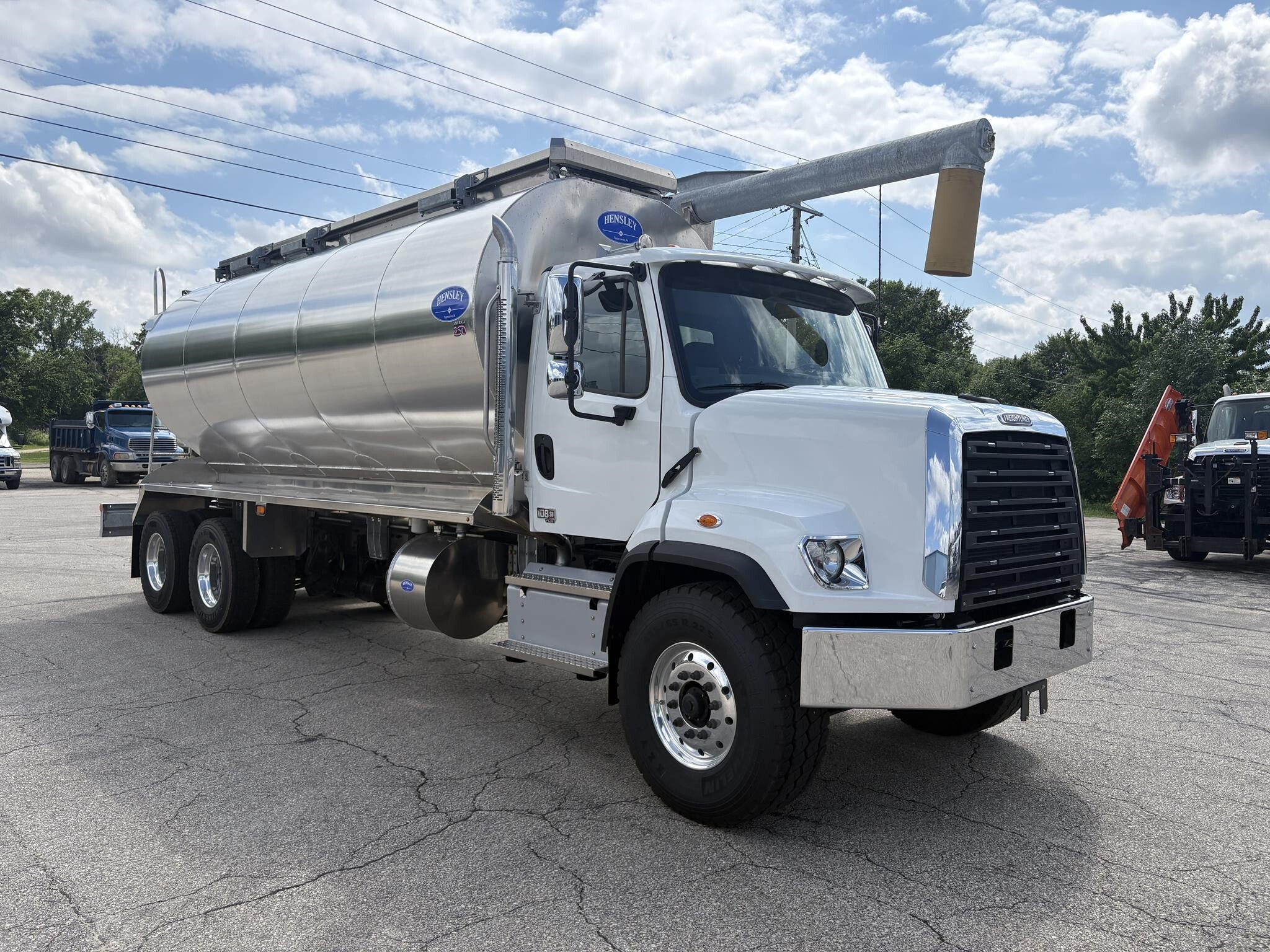 2027 FREIGHTLINER 108SD PLUS in Fairbank, IA