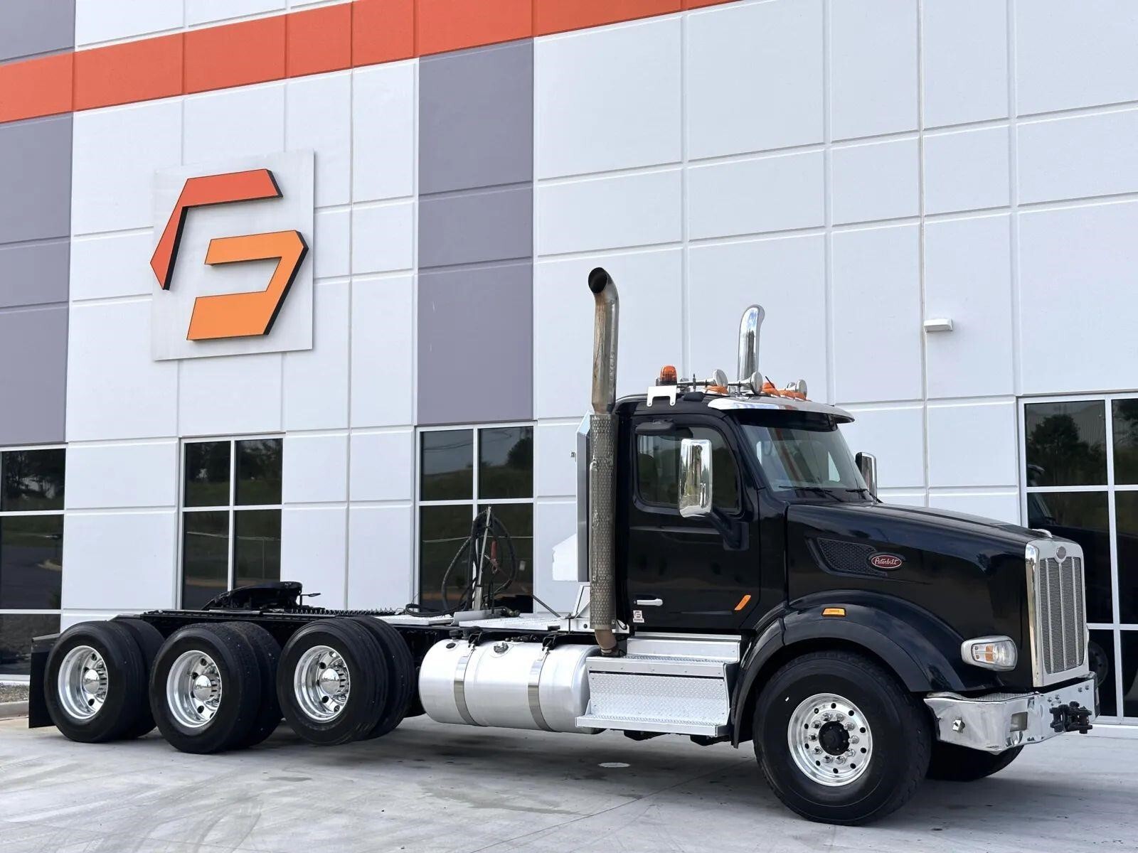 2019 PETERBILT 567 in Greer, SC