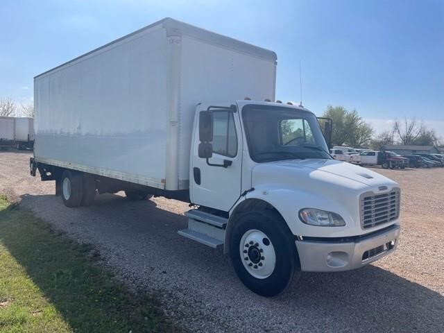 2022 FREIGHTLINER BUSINESS CLASS M2 106 in Oklahoma City, OK