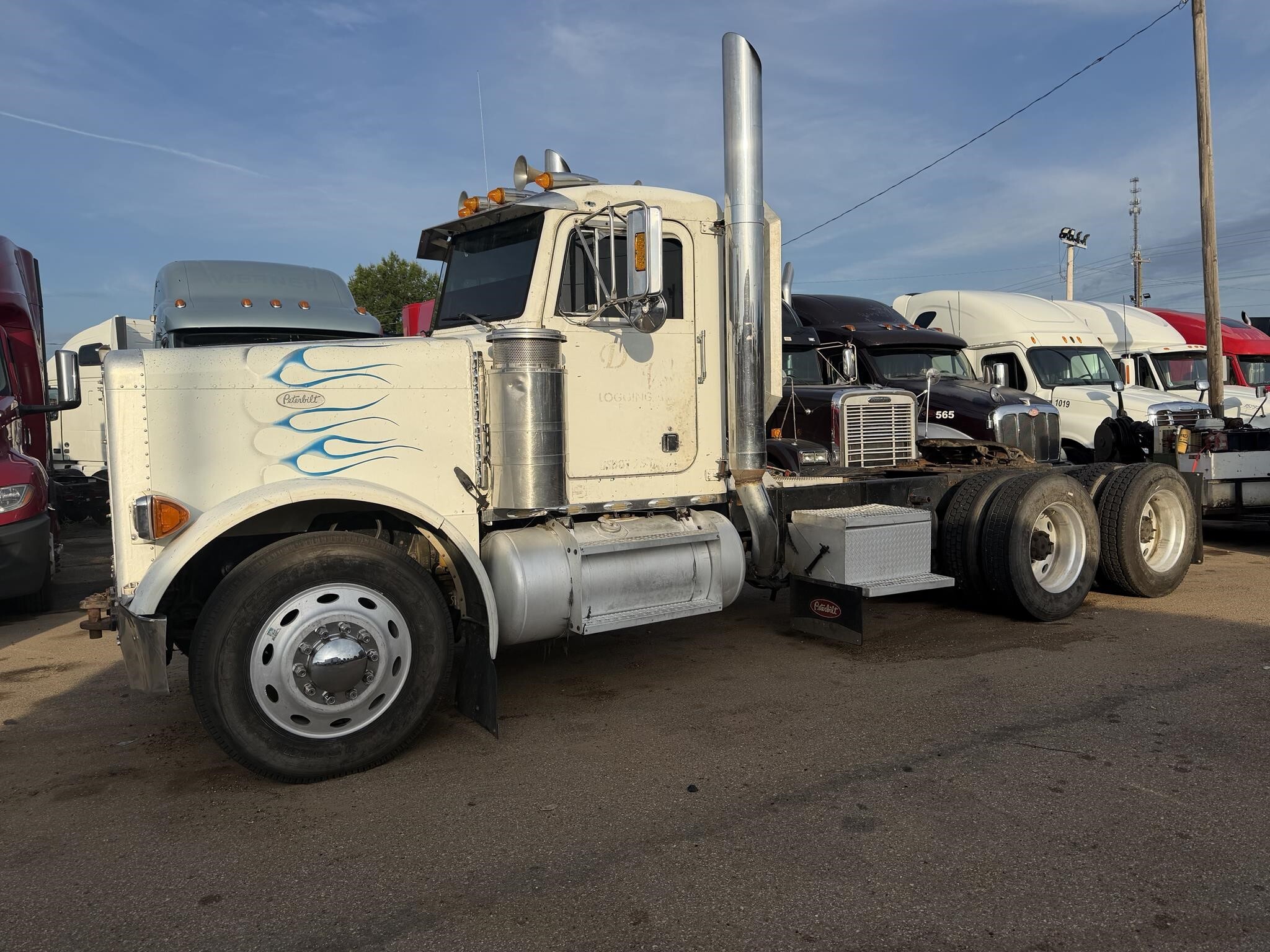 1995 PETERBILT 379 in Covington, TN