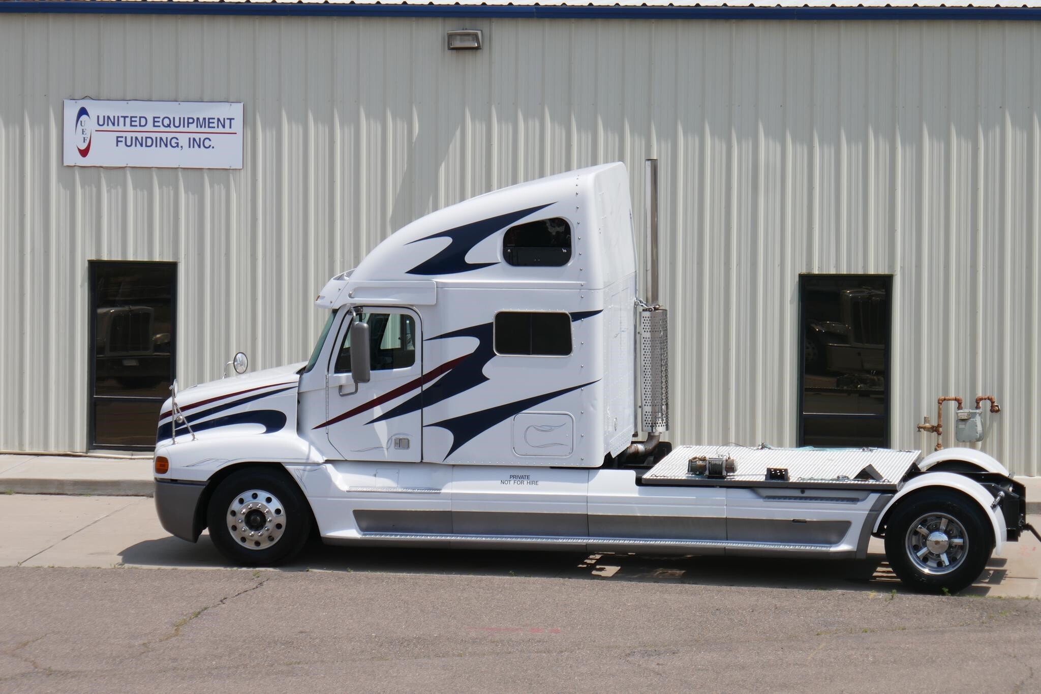 2002 FREIGHTLINER COLUMBIA in Henderson, CO