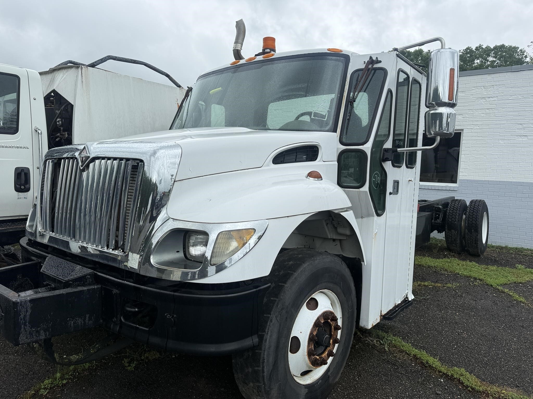 2005 INTERNATIONAL WORKSTAR 7400 in Bealeton, VA