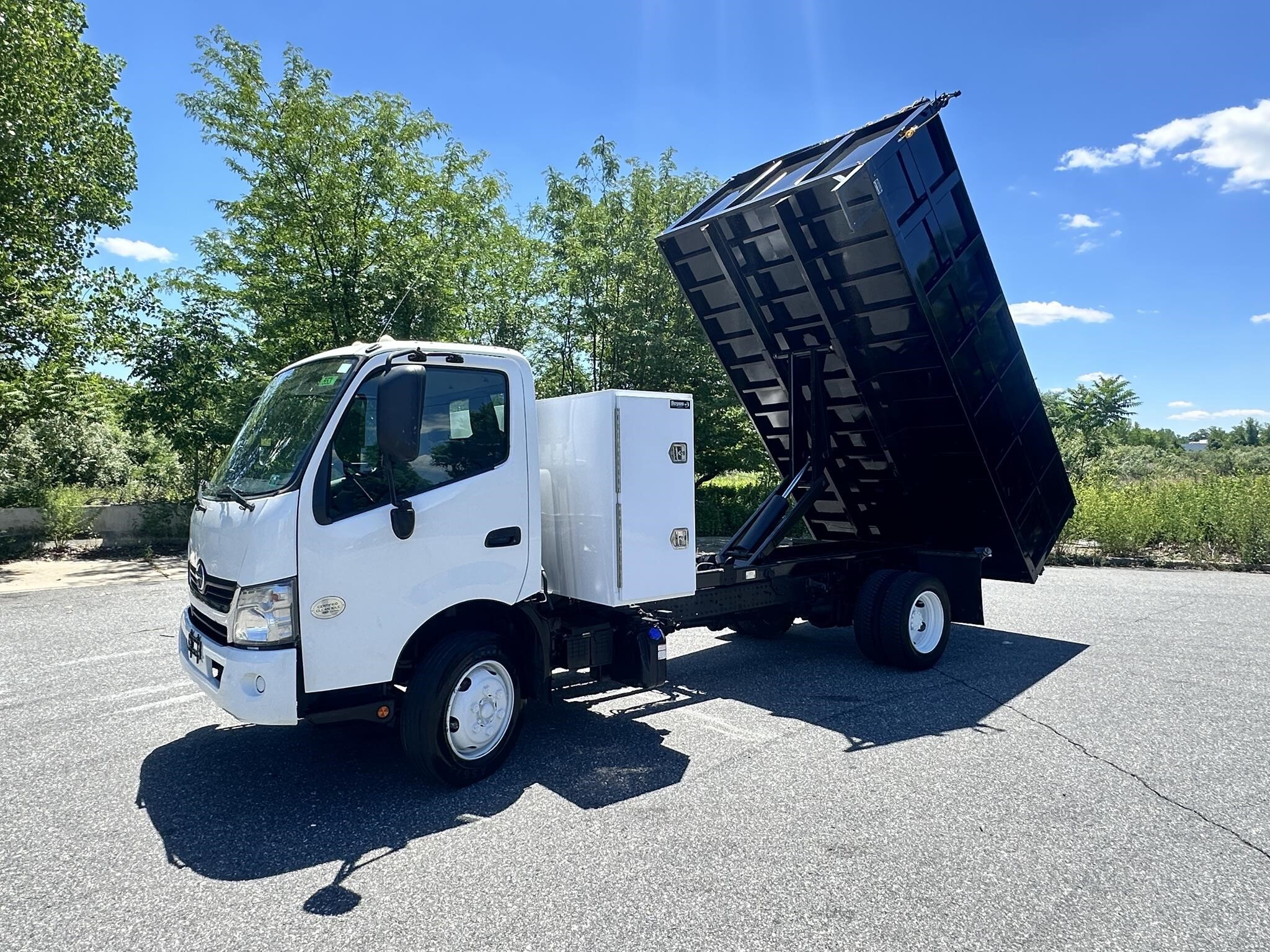 2020 HINO 195 in Philadelphia, PA