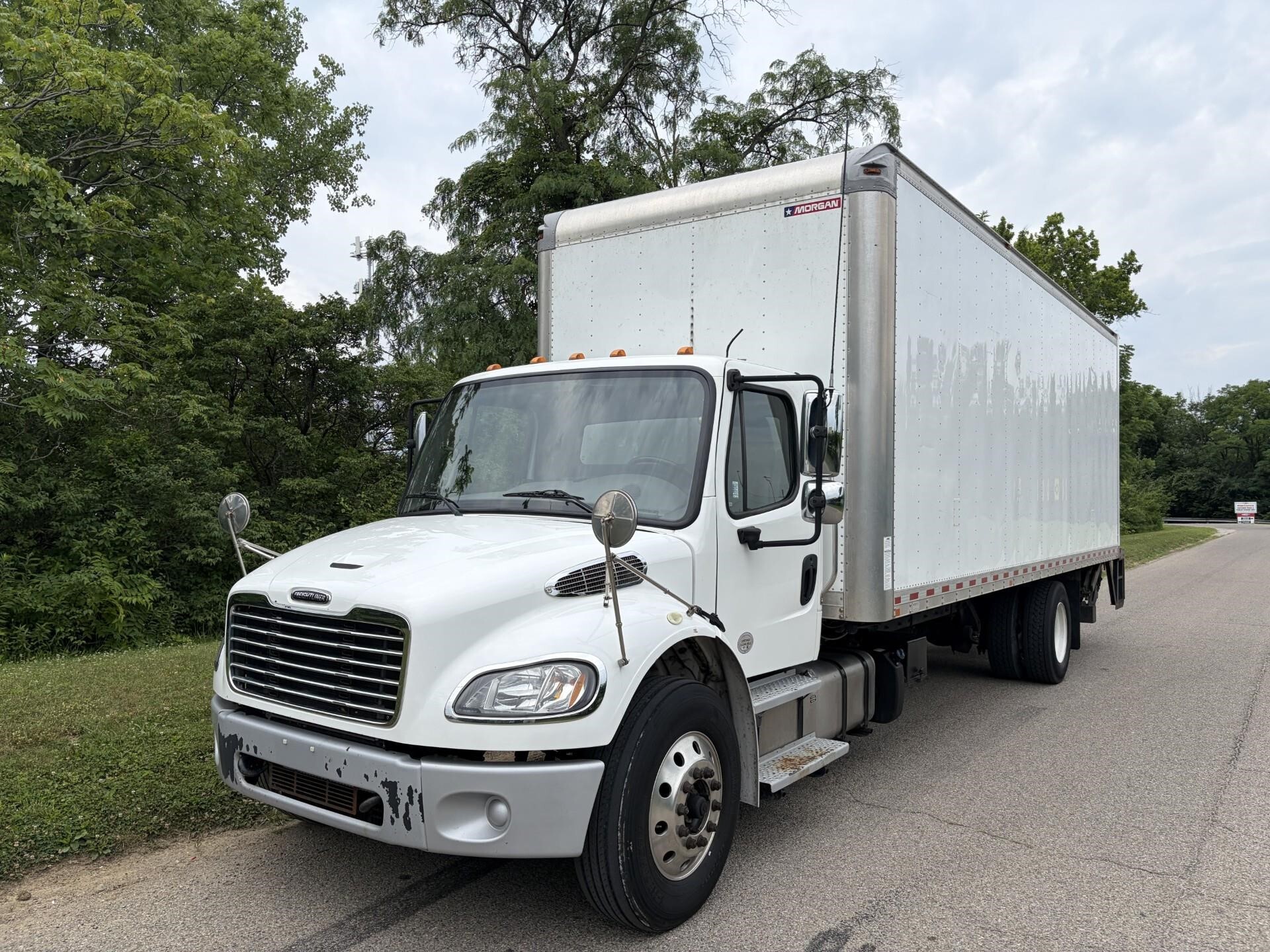 2019 FREIGHTLINER BUSINESS CLASS M2 106 in Walton, KY
