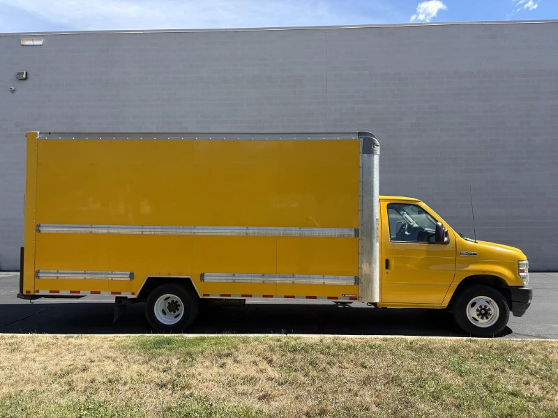 2022 FORD ECONOLINE