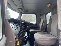 2011 KENWORTH T370
