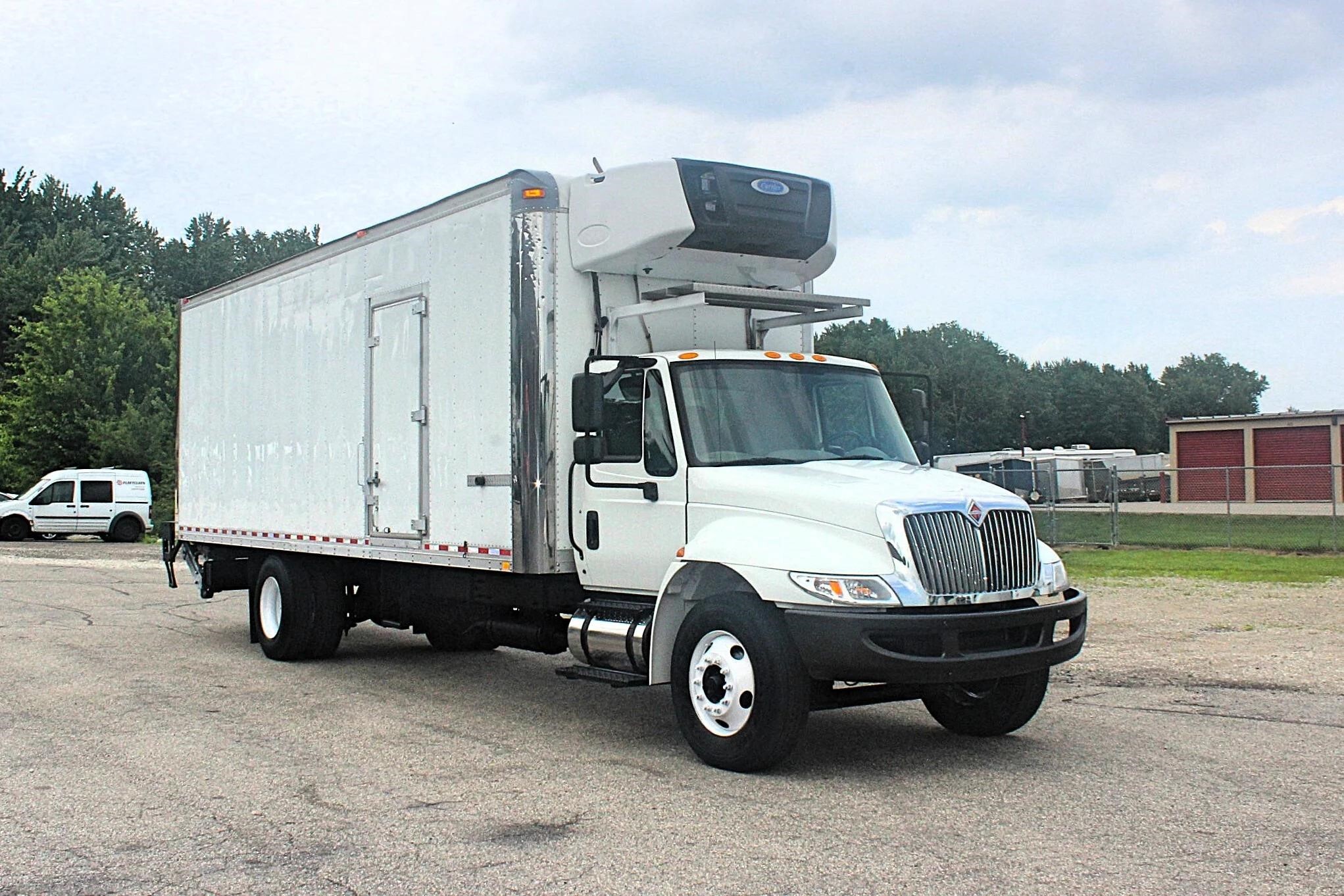 2017 INTERNATIONAL DURASTAR 4300 in Byron Center, MI