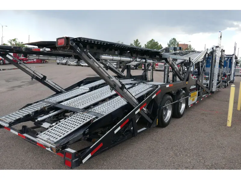 2018 PETERBILT 389