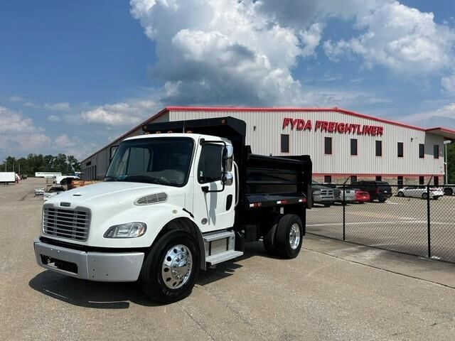 2019 FREIGHTLINER BUSINESS CLASS M2 106 in Zanesville, OH