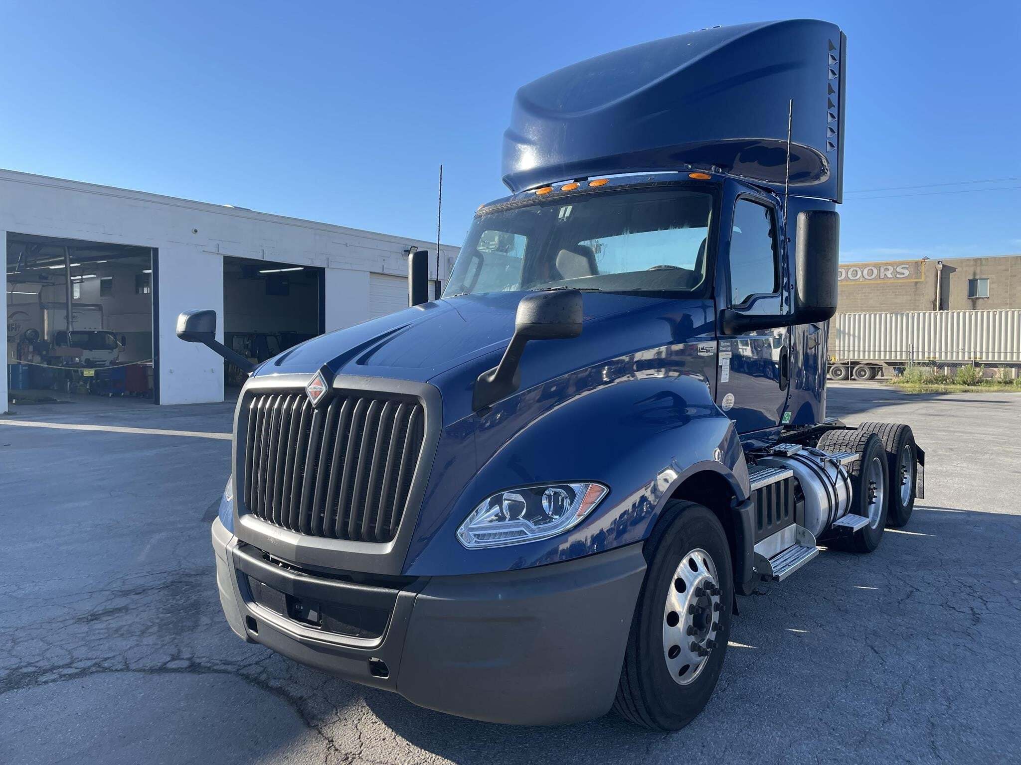 2021 INTERNATIONAL LT in Kansas City, MO