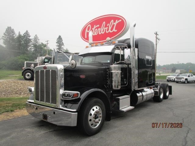 2022 PETERBILT 389 in Butler, PA