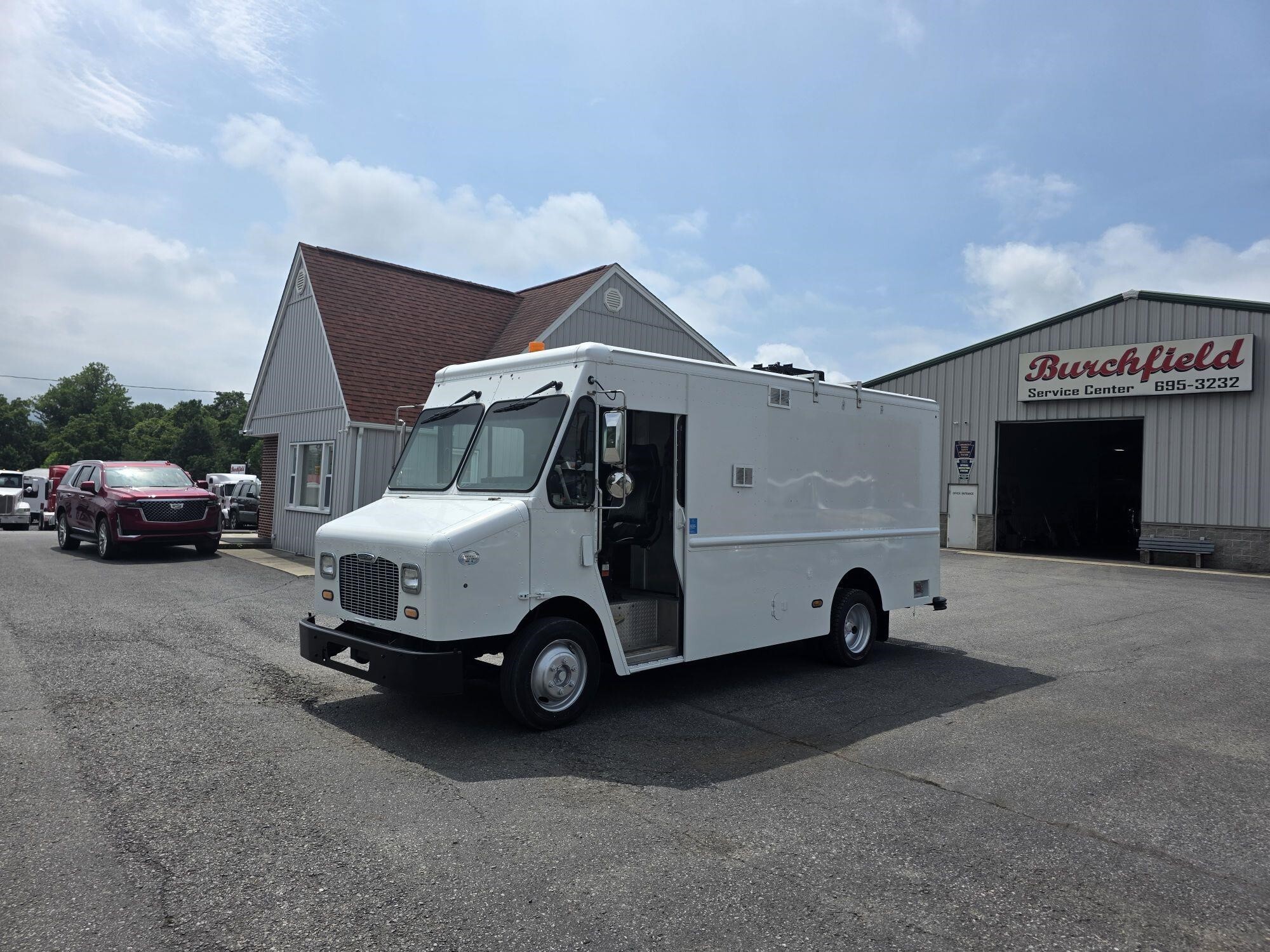 2012 FREIGHTLINER MT45 in Duncansville, PA