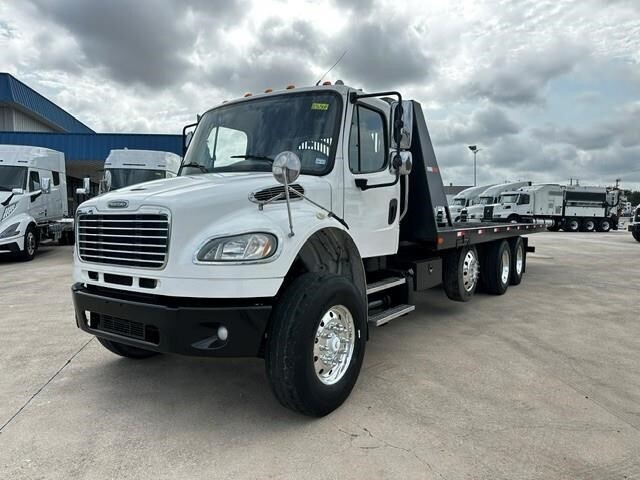 2018 FREIGHTLINER BUSINESS CLASS M2 106 in San Antonio, TX