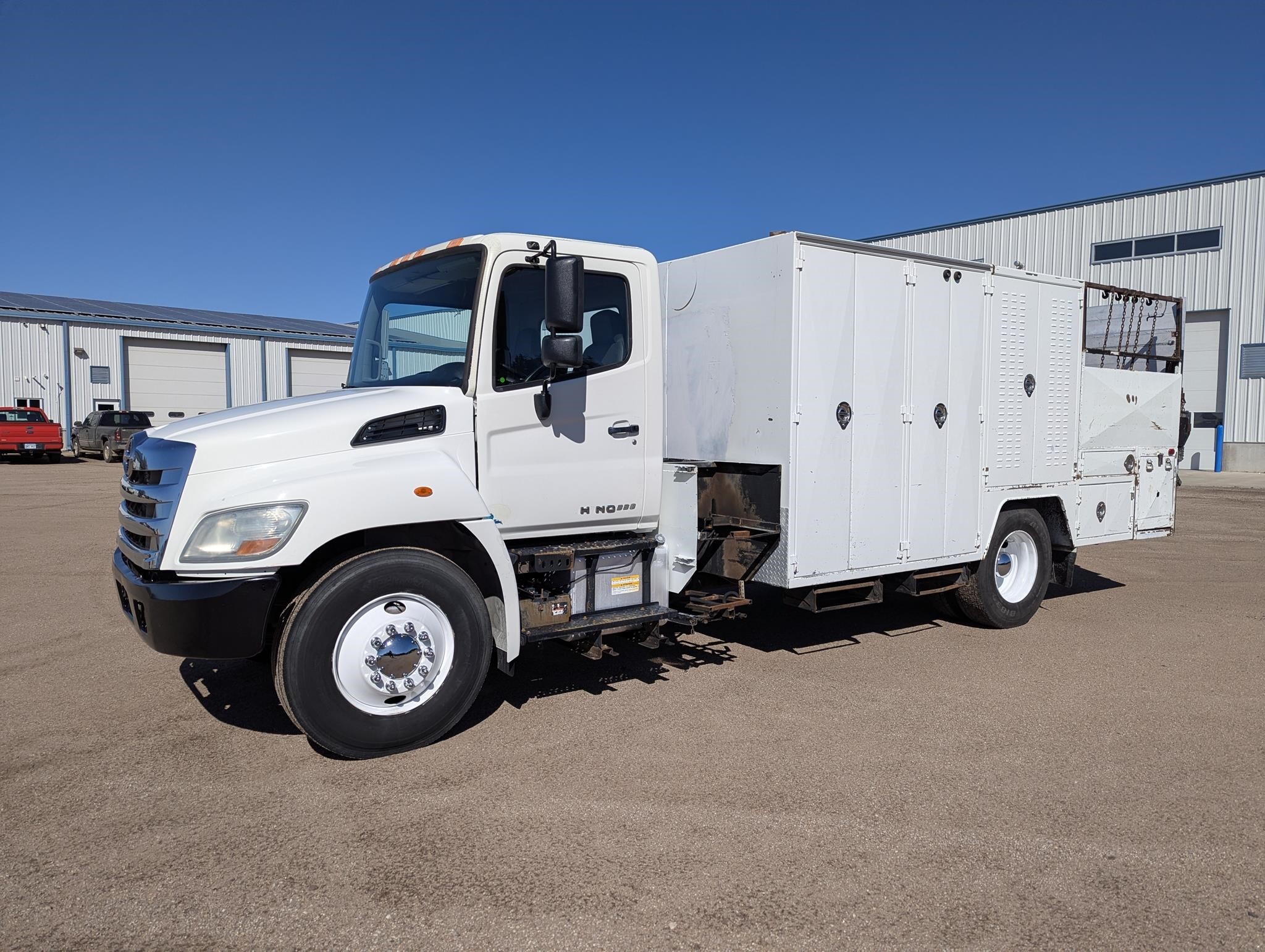 2011 HINO 338 in Sawyer, KS