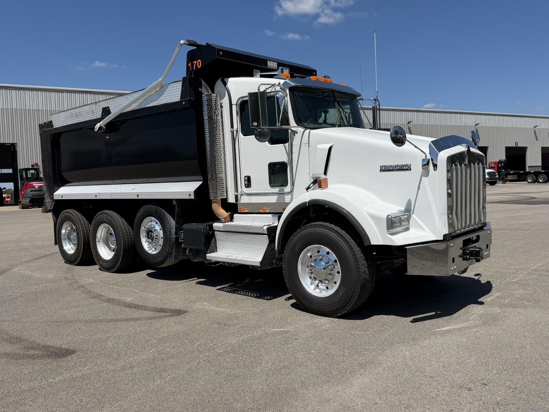 2020 KENWORTH T800 in Chatham, VA