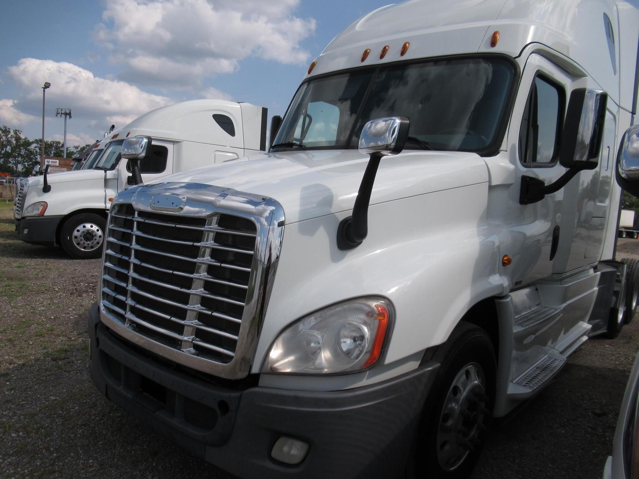 2019 FREIGHTLINER CASCADIA 125 EVOLUTION in Alsip, IL