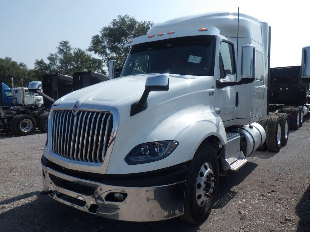2018 INTERNATIONAL LT in Mission, TX