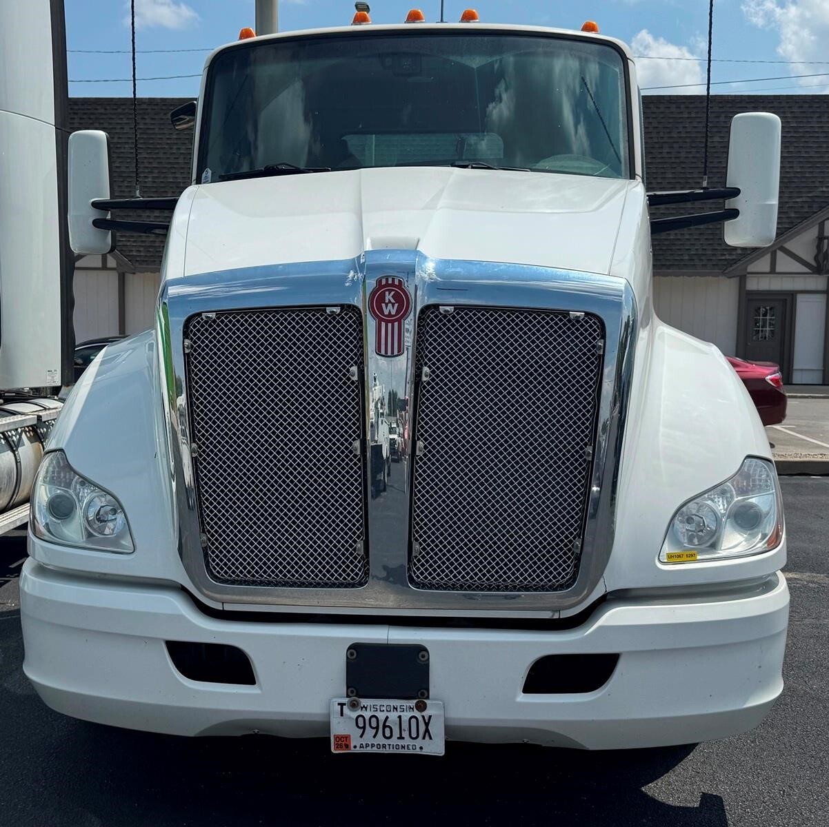 2017 KENWORTH T680 in Berne, IN