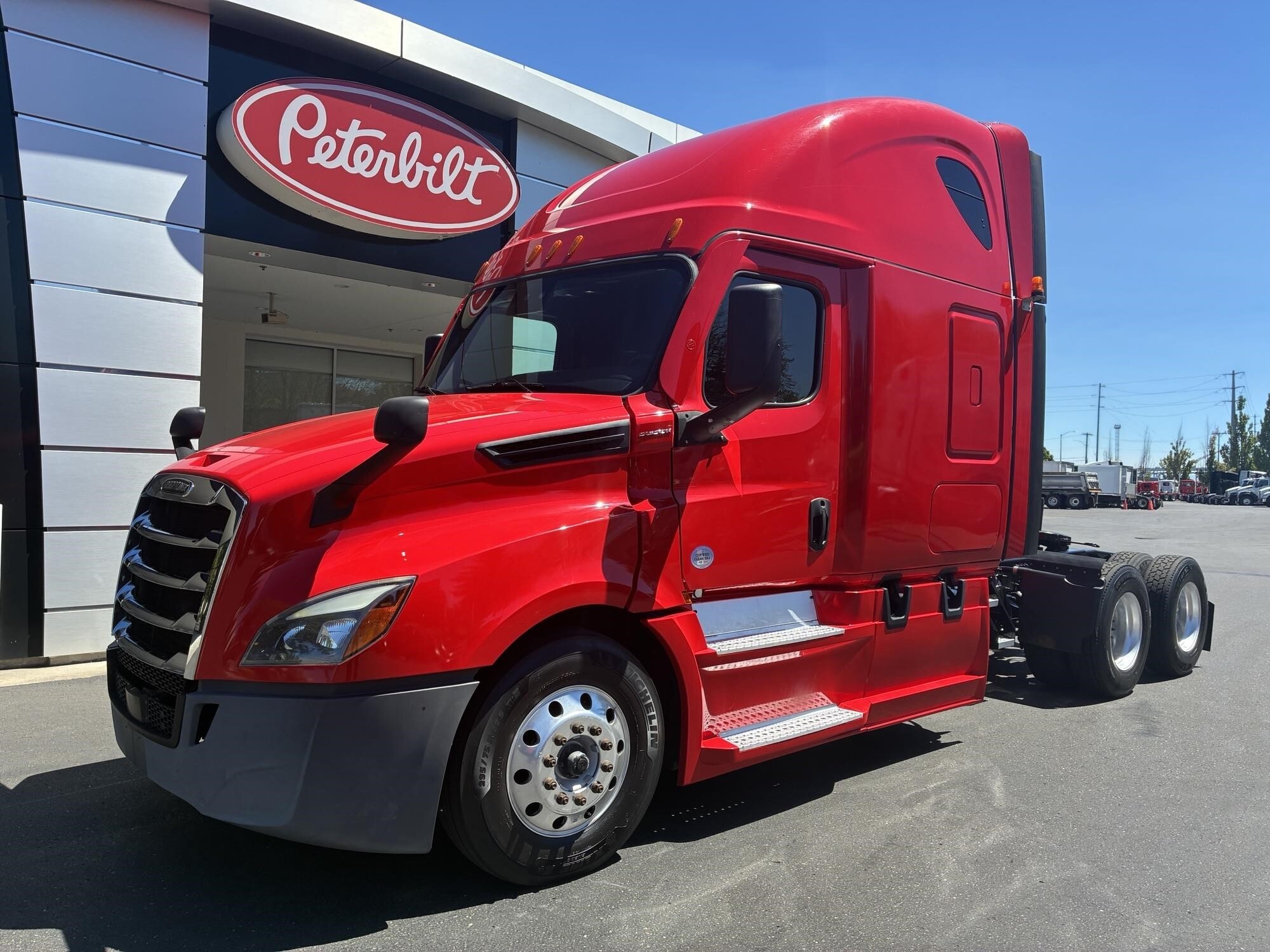2022 FREIGHTLINER CASCADIA 126 in Portland, OR