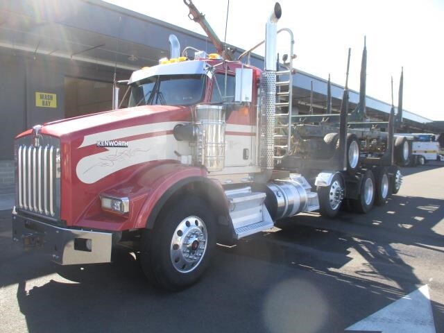 2017 KENWORTH T800 in Sea Tac, WA
