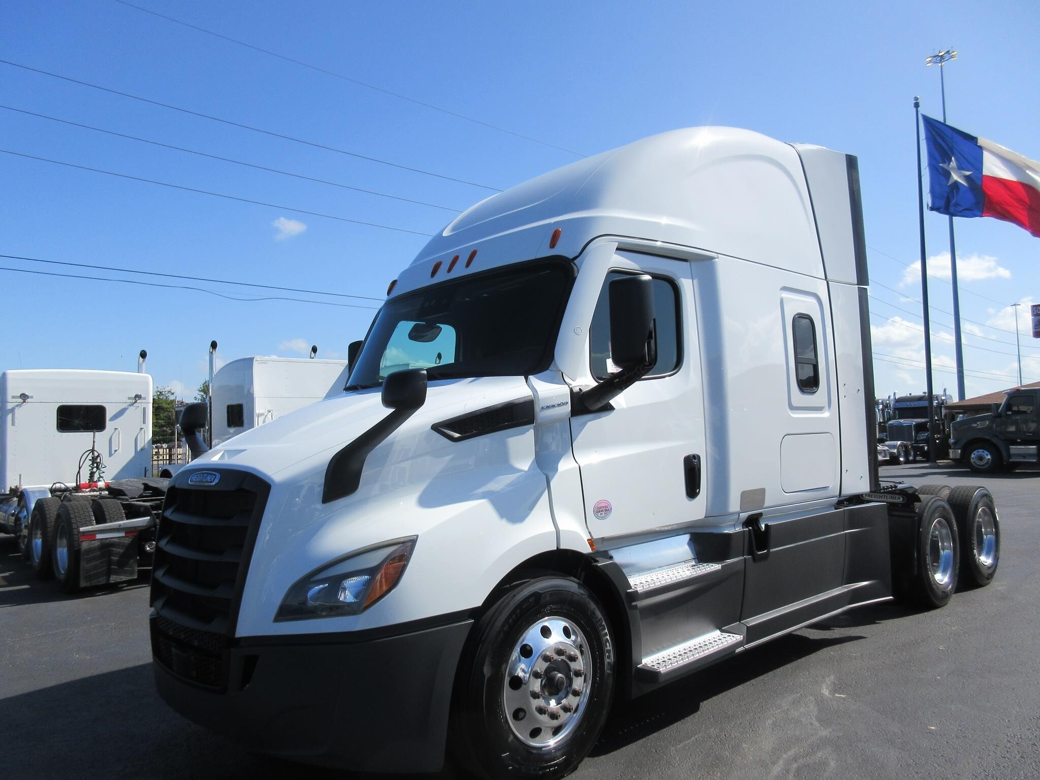 2022 FREIGHTLINER CASCADIA 116 in Channelview, TX