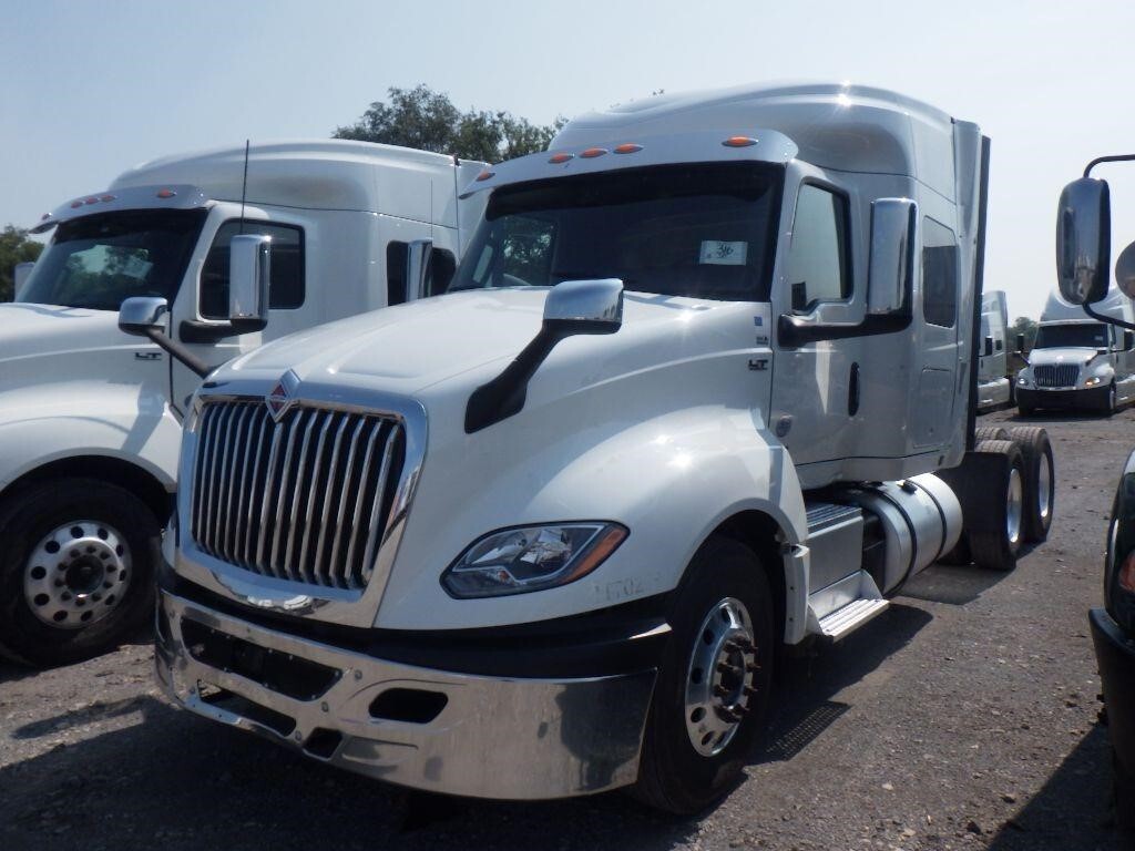 2018 INTERNATIONAL LT in Mission, TX