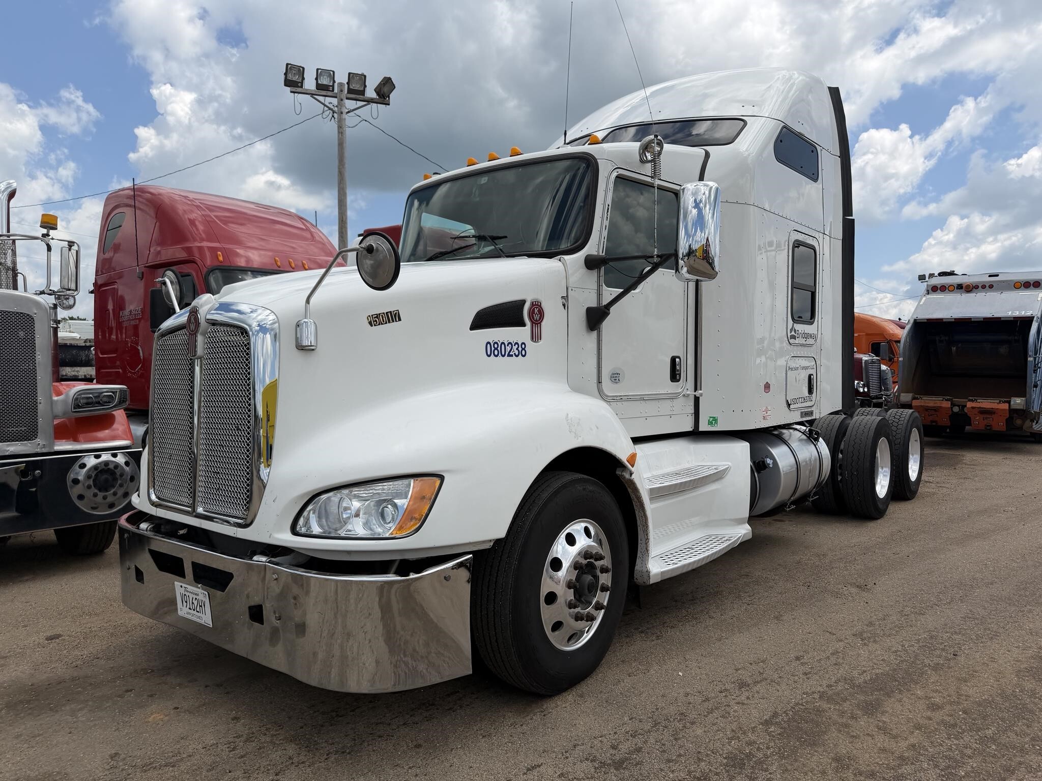 2013 KENWORTH T660 in Covington, TN