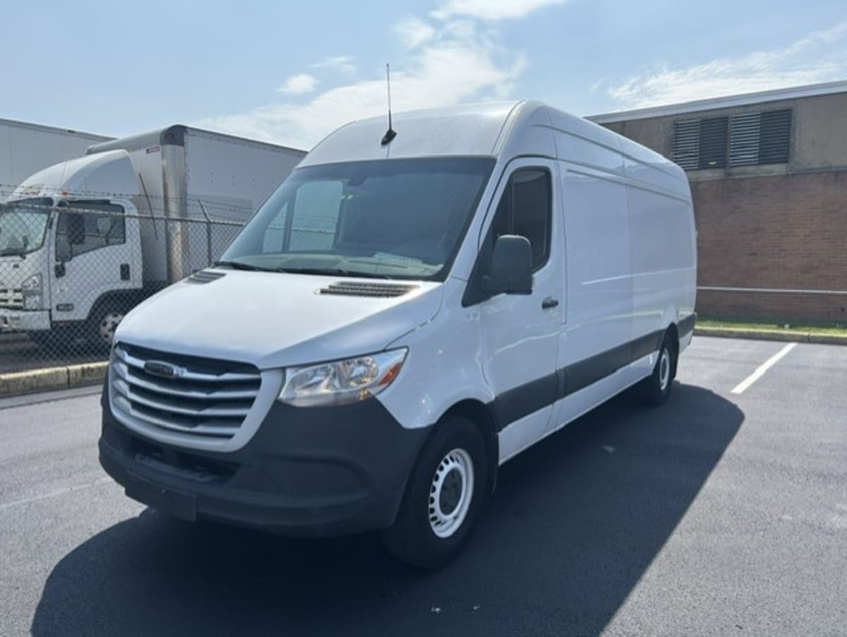 2021 FREIGHTLINER SPRINTER in Farmingdale, NY