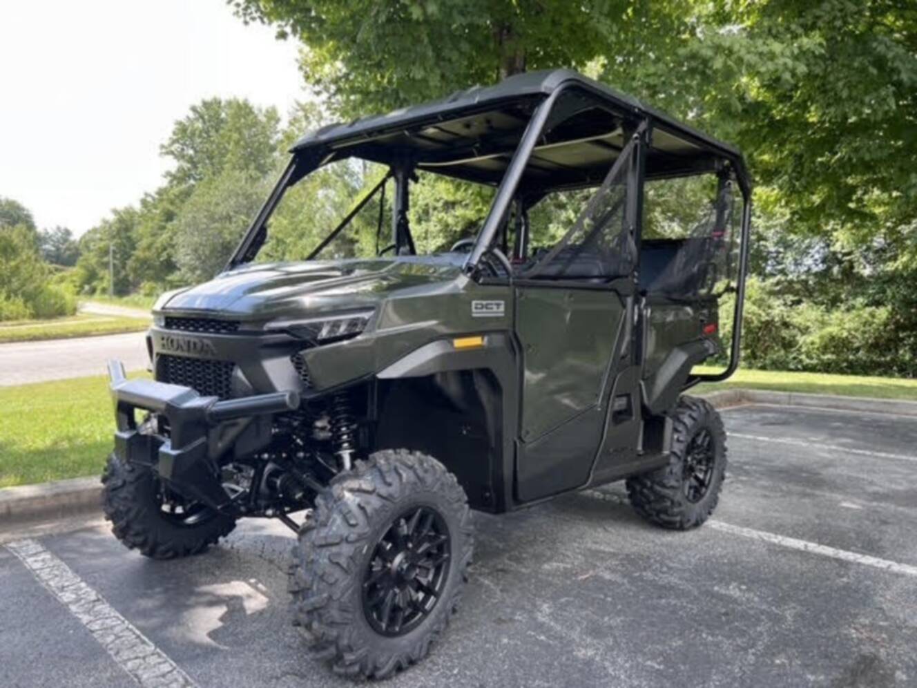 A photo of this 2026 Honda Pioneer 1000-5 Deluxe
